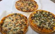 рецепт Пицца с фаршем, с грибами и маргарита