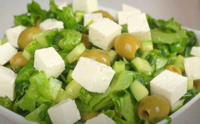 Греческий салат с зеленым луком рецепт