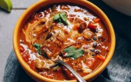 рецепт Тыквенный суп с черной фасолью