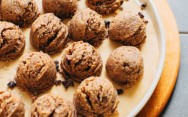 рецепт Печенье без выпечки из кокоса и кунжута