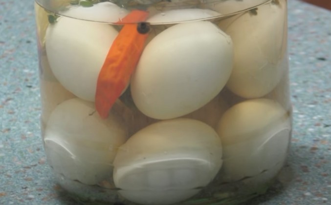 Старинный рецепт маринованных яиц — рецепт с фото и видео