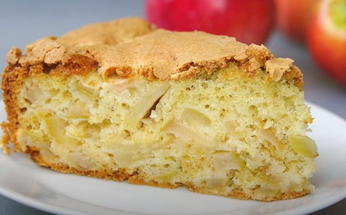 Пирог с яблоками и лимоном