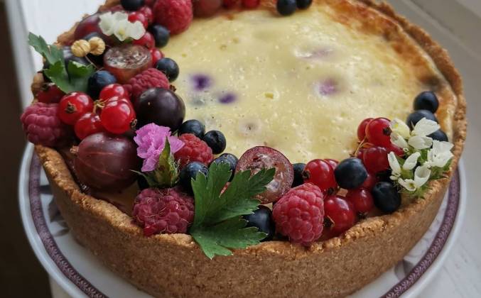 Заливной пирог с творогом и ягодами — рецепт с фото пошагово