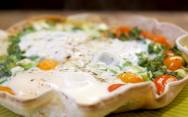 рецепт Лаваш с яйцом и сыром на сковороде
