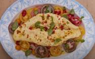 рецепт Американская яичница-болтунья с помидорами Джейми Оливера