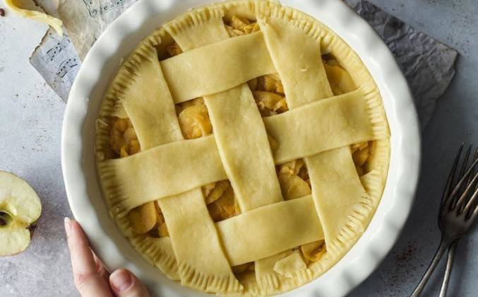 Пирог с карамелизированными яблоками рецепт
