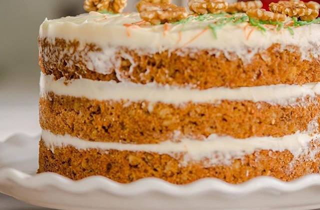 морковный торт чиз. торт морковный метрополь. морковный бисквит с крем чизом. морковные коржи для торта. торт морковный mirel.
