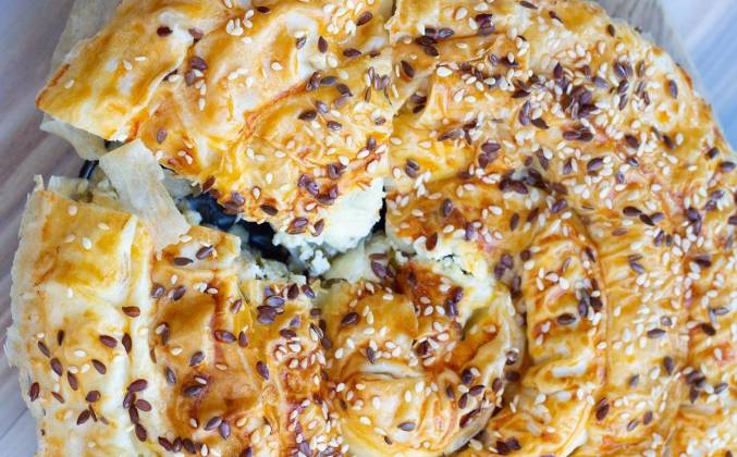 Слоеный пирог улитка с сыром и творогом рецепт