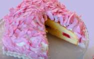 рецепт Вкусный бисквитный торт с белковым кремом "Нежность"