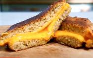 рецепт Кето сэндвич с сыром с домашним хлебом без глютена