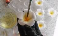 рецепт Как сделать цветы из мастики своими руками