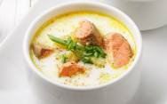 рецепт Сырный суп с рыбой красной