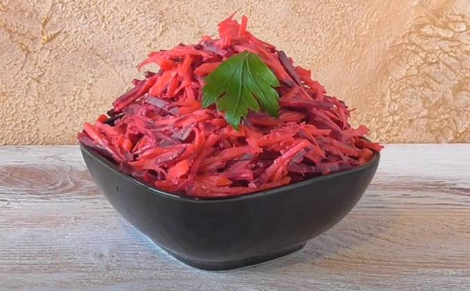 Салат из свежей моркови и свёклы — рецепт с фото и видео