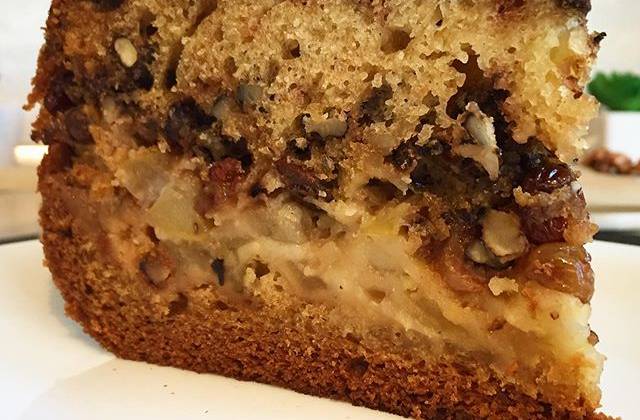 Пирог с изюмом и орехами (без муки) — рецепт с фото пошагово