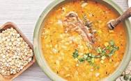 рецепт Гороховый суп с копченостями ребрышками и картошкой в кастрюле