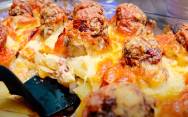 рецепт Запеканка из картошки, фарша, грибами, сыром и помидорами