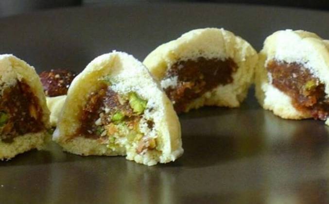 Арабское печенье Маамуль с орехами и сухофруктами рецепт