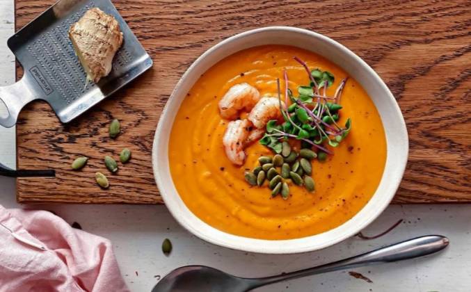 Вариант 1: Крем-суп с креветками - классический рецепт