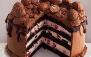 рецепт Шоколадный торт с малиной и крем чизом