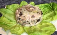 рецепт Простой салат с грибами шампиньонами и курицей