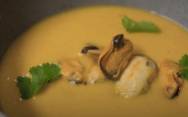 рецепт Суп пюре из тыквы с мидиями и вешенками