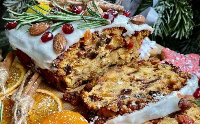 Традиционный английский рождественский кекс с сухофруктами рецепт