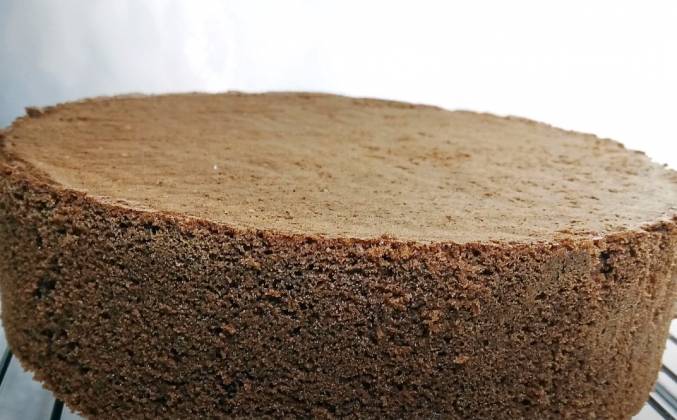 Классический шоколадный бисквит для торта — всего 4 продукта!