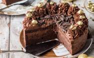 рецепт Мега Шоколадный торт с ликером