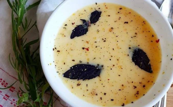 Сырный суп с плавленым сыром, курицей и шампиньонами: рецепт с фото