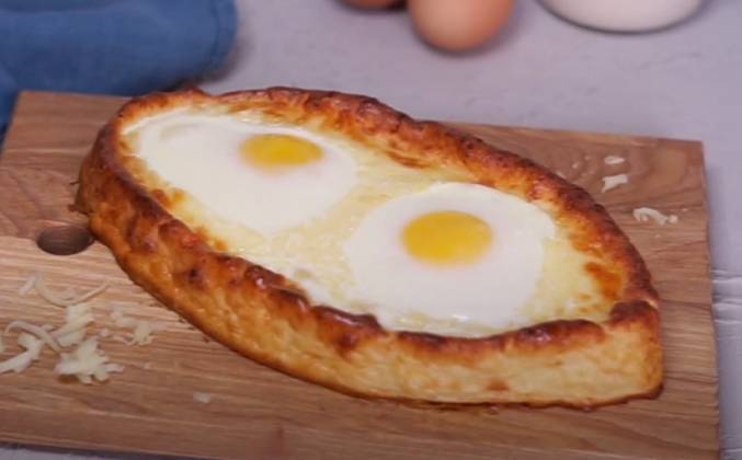 Творожная лодочка с сыром и яйцом рецепт