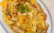 рецепт Спагетти с морепродуктами из мидий, креветок и кальмаров