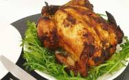 рецепт Как правильно запечь курицу в духовке целиком