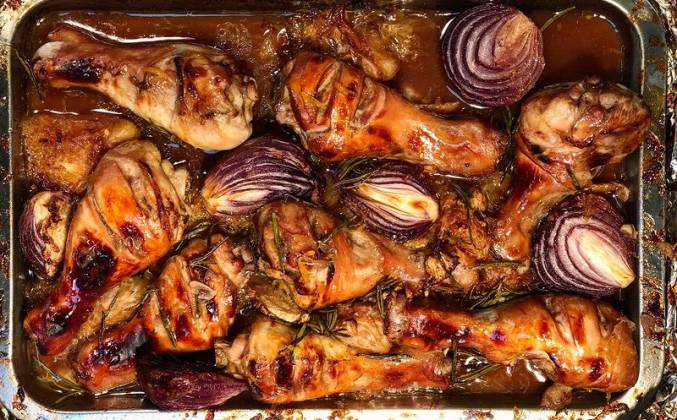 Как приготовить Курица в красном вине в духовке рецепт пошагово