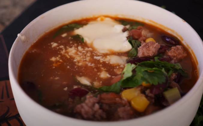 Мексиканский суп с фасолью, кукурузой и с фаршем говядины рецепт
