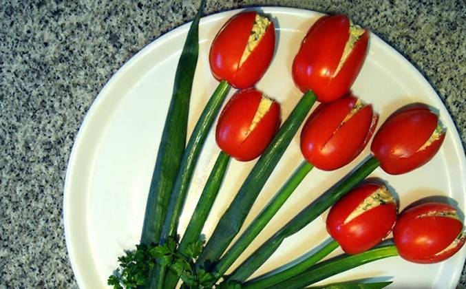 Салат тюльпаны из помидоров рецепт