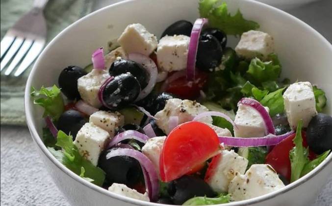 Греческий салат классический в домашних условиях рецепт