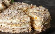 рецепт Миндальный торт с персиками консервированными
