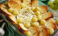 рецепт Запеченный сыр камамбер в духовке с хлебом