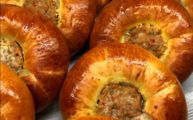 Открытые пирожки с мясом курицы и грибами рецепт с фото пошагово