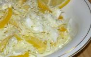 рецепт Салат с капустой и сыром фета