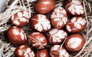 рецепт Как покрасить яйца луковой шелухой красиво на пасху