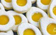 рецепт Песочные печенье с лимонным курдом в форме яйца