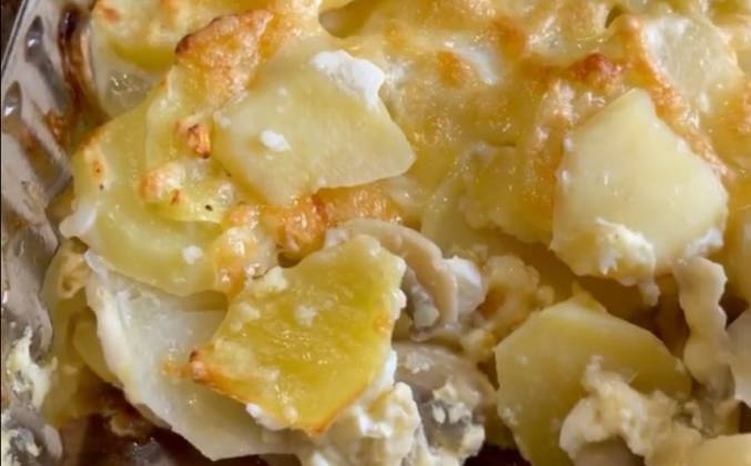 Видео Картофельный гратен с грибами и сыром рецепт