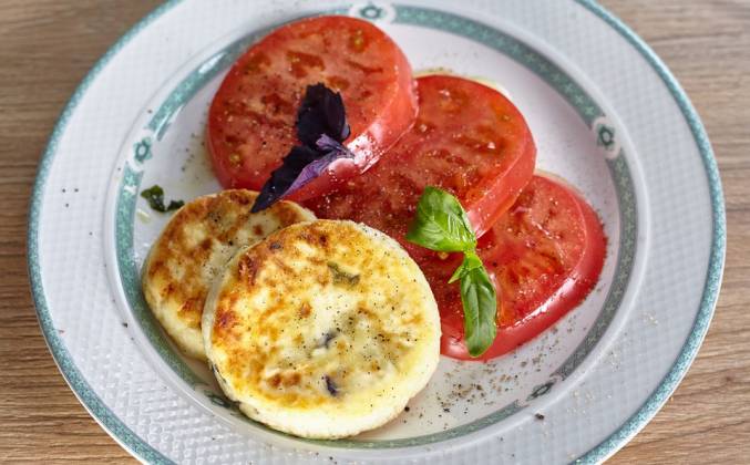 Несладкие сырники с базиликом и моцареллой Просто Кухня рецепт