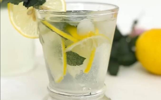 Видео Безалкогольный мохито со спрайтом в домашних условиях рецепт