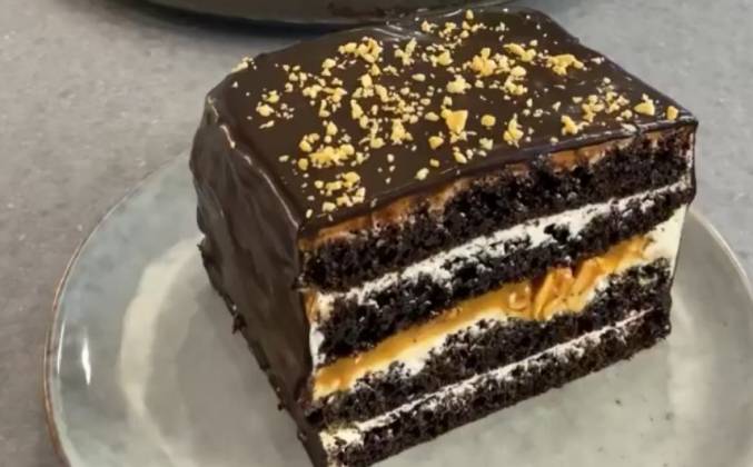 Бисквитный торт Сникерс рецепт
