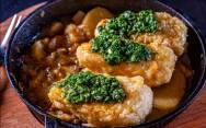 рецепт Картошка с жаренной рыбой в зеленом соусе