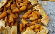 Пирог галета с абрикосами