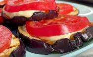 рецепт Закуска из баклажанов с помидорами и чесноком