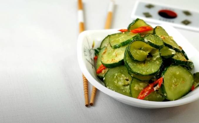 Корейский салат с огурцами свежими жаренными рецепт